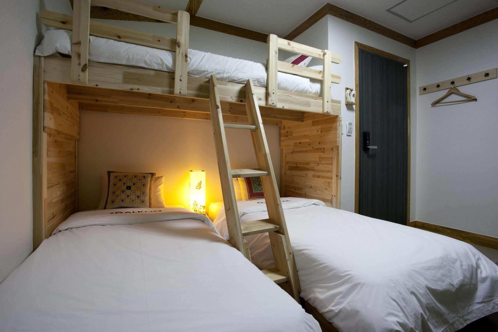 Mini Hotel Dalkom In Dongdaemun Seoul Exterior foto