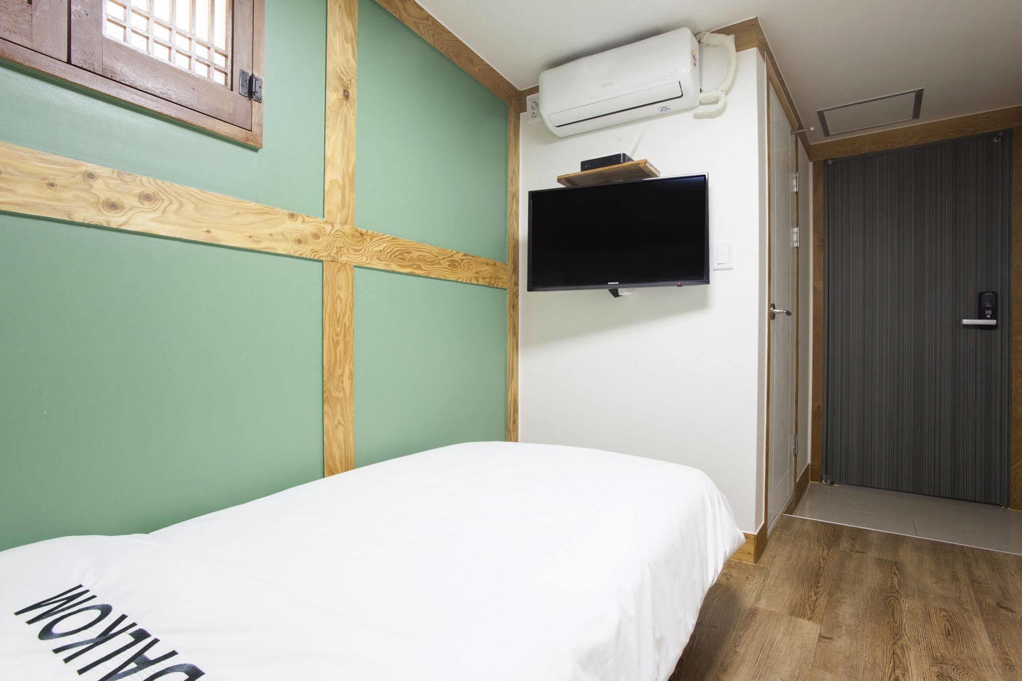 Mini Hotel Dalkom In Dongdaemun Seoul Exterior foto