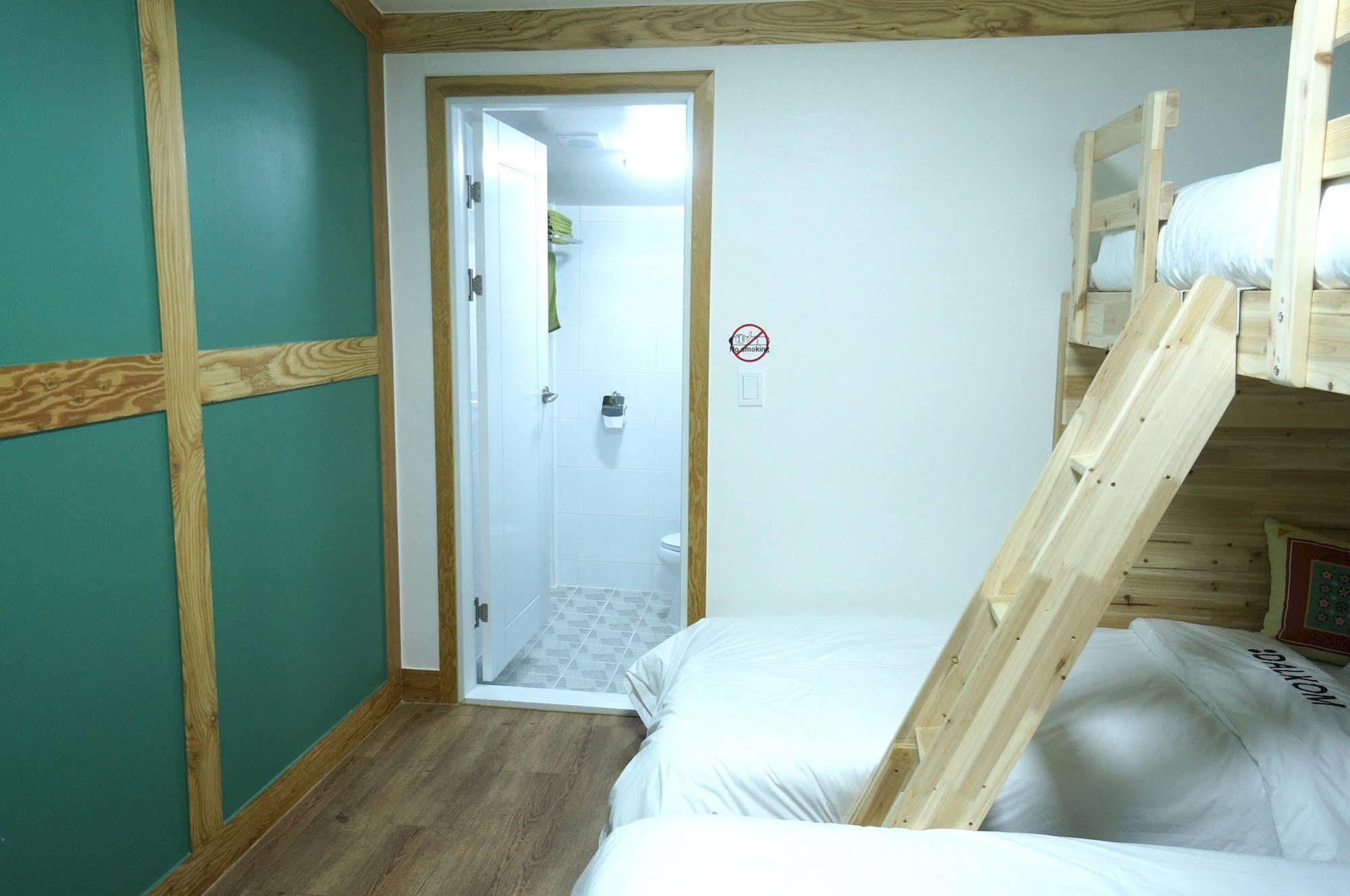 Mini Hotel Dalkom In Dongdaemun Seoul Exterior foto